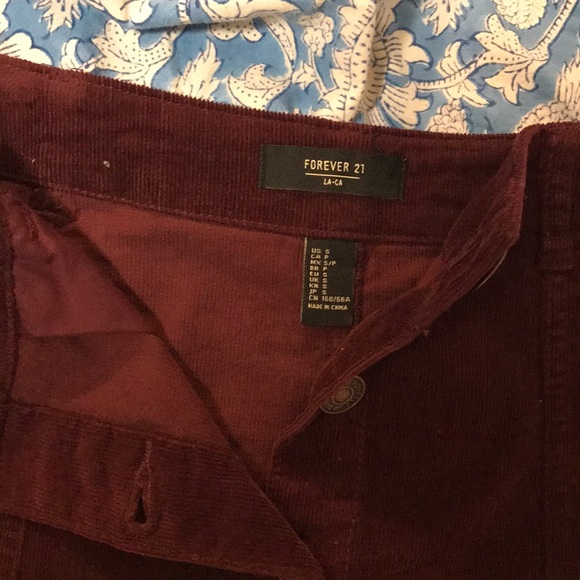 NWOT Maroon Corduroy Skirt Forever 21 mini skirt - Picture 3 of 3